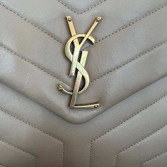 SAINT LAURENT LOULOU | LARGE BEIGE BAG | DISCONTINUED - Picture 2 of 9